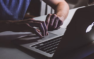 开云体育app-IG绝杀FLY，Deft团战一打五入围赛2:1