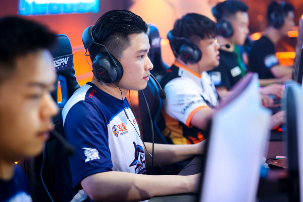 关于MAD翻盘NS,Doinb关键团战开团秒人焦点之战淘汰赛,强势挺进下一轮的信息 关于MAD翻盘NS,Doinb关键团战开团秒人焦点之战淘汰赛,强势挺进下一轮的信息