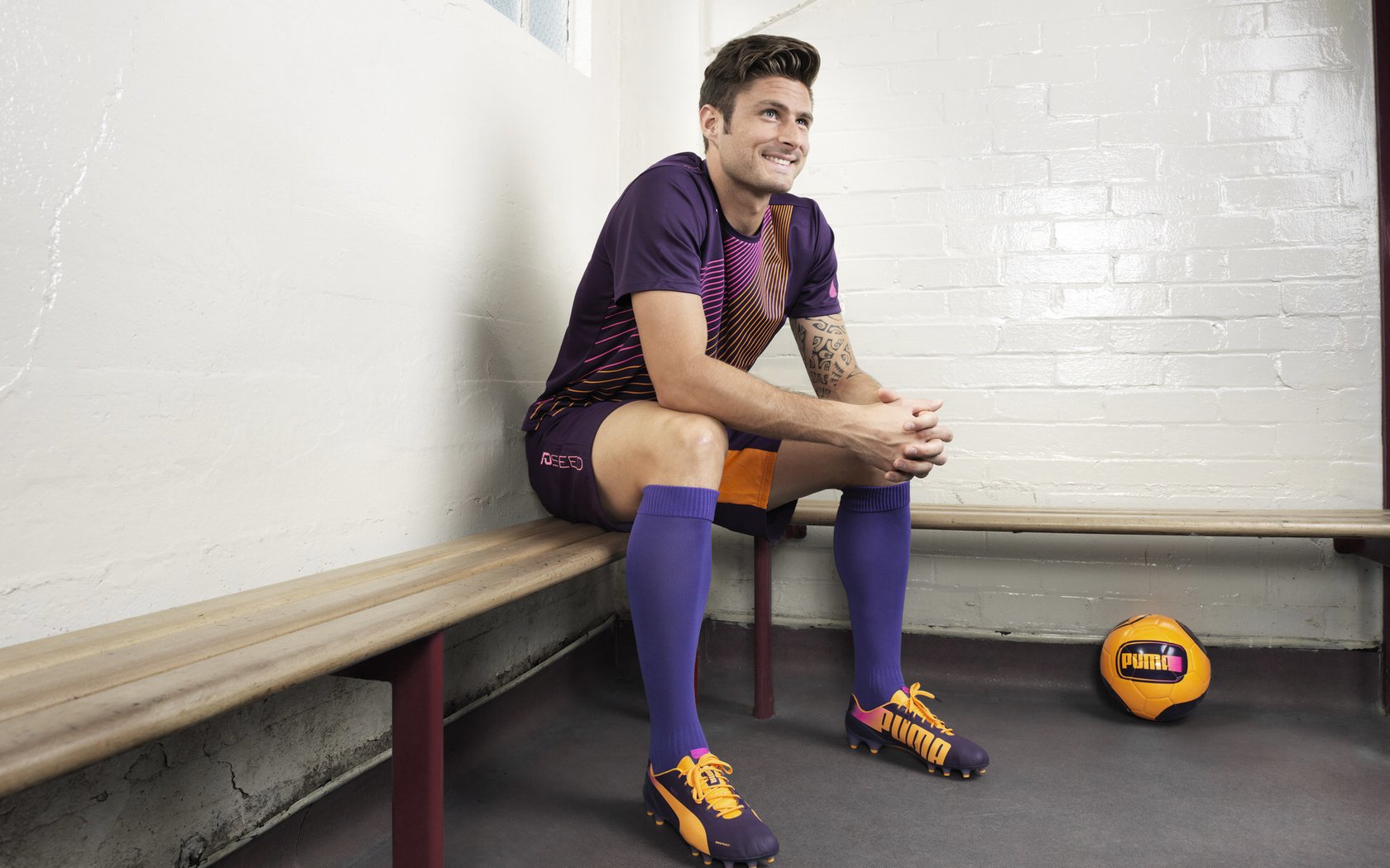 玻利维亚高原风暴席卷巴拉圭，关键先生基耶萨奥运前夜展露巨星锋芒